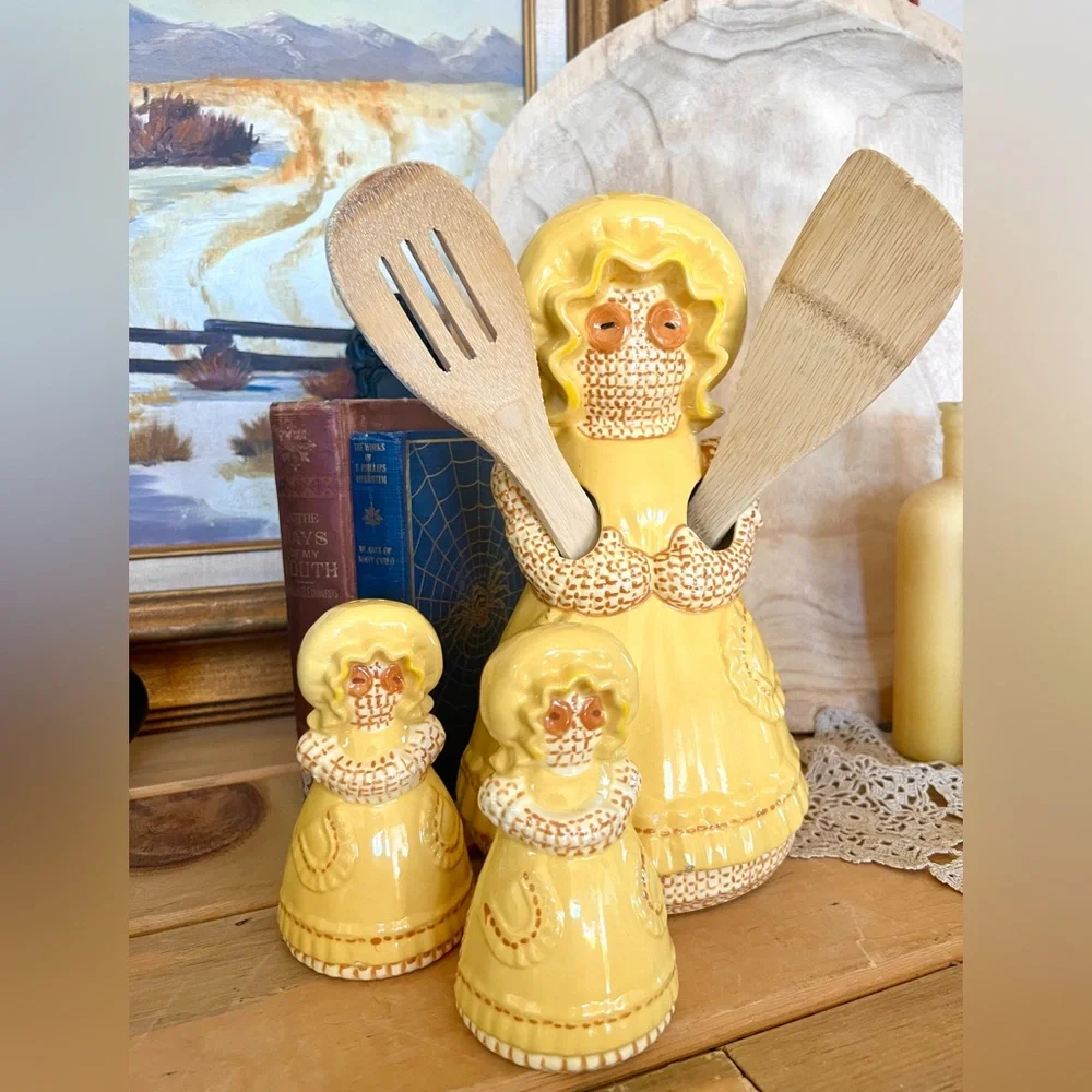 Set of 3 vintage 1982 Sittre Ceramics Burlap Ragdoll-style kitchen set. Handmade